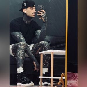 Meet your Posher, Gcomba